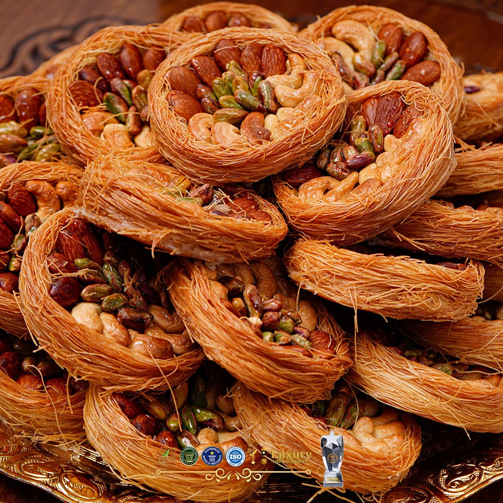 تاج الملك بالمكسرات 1 كغ