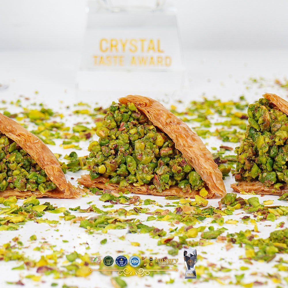 قطعة وربات بالفستق